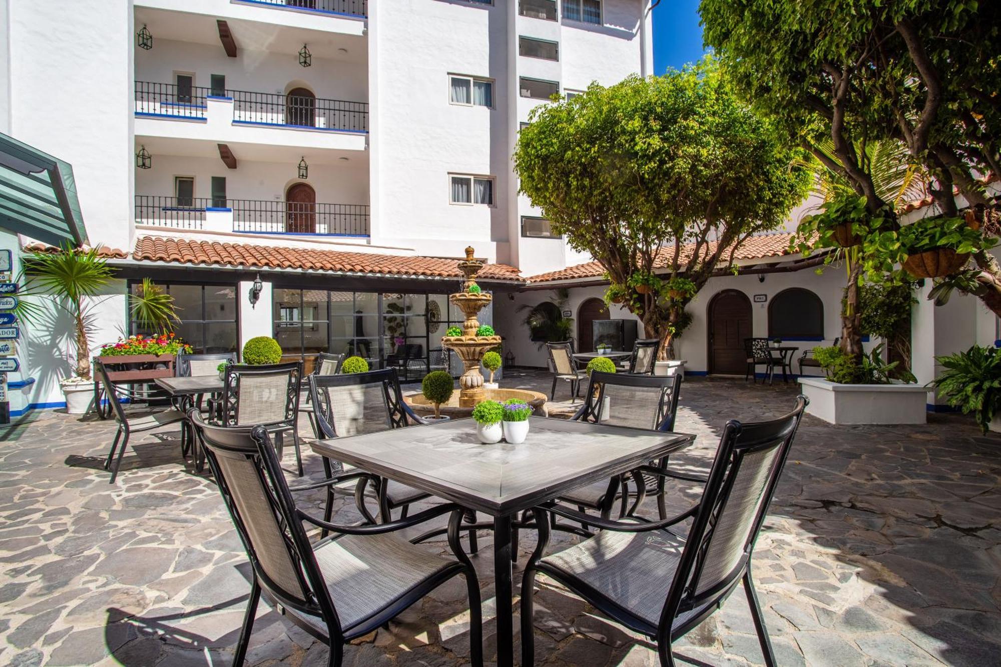 Hotel Suites Mar Elena (Adults Only) Puerto Vallarta Eksteriør billede